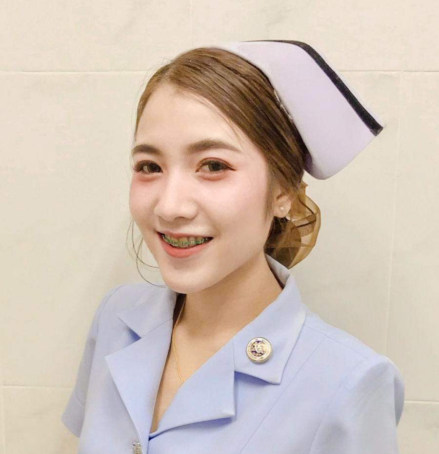 นางสาวศราวดี ผือลองชัย