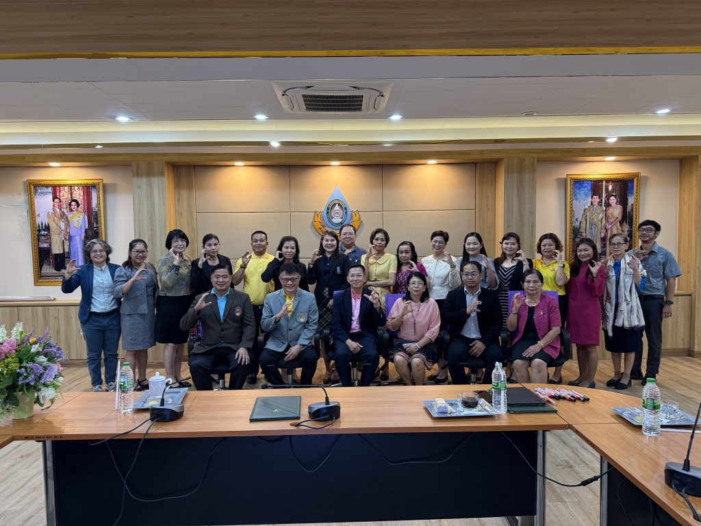 การพัฒนาอาจารย์เข้าสู่ตำแหน่งทางวิชาการ การเขียนเอกสารตำราและหนังสือ